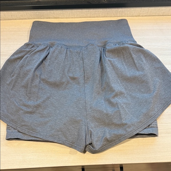 Gymshark Gray Women's Athletic Shorts - Picture 2 of 3